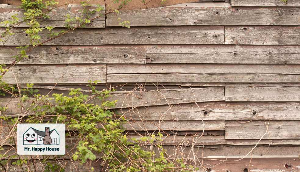 can old wood siding be repaired